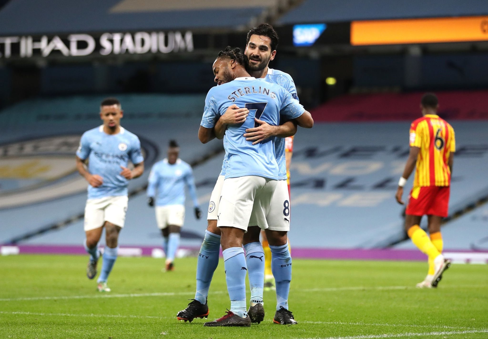 年的中场核 年的中场核